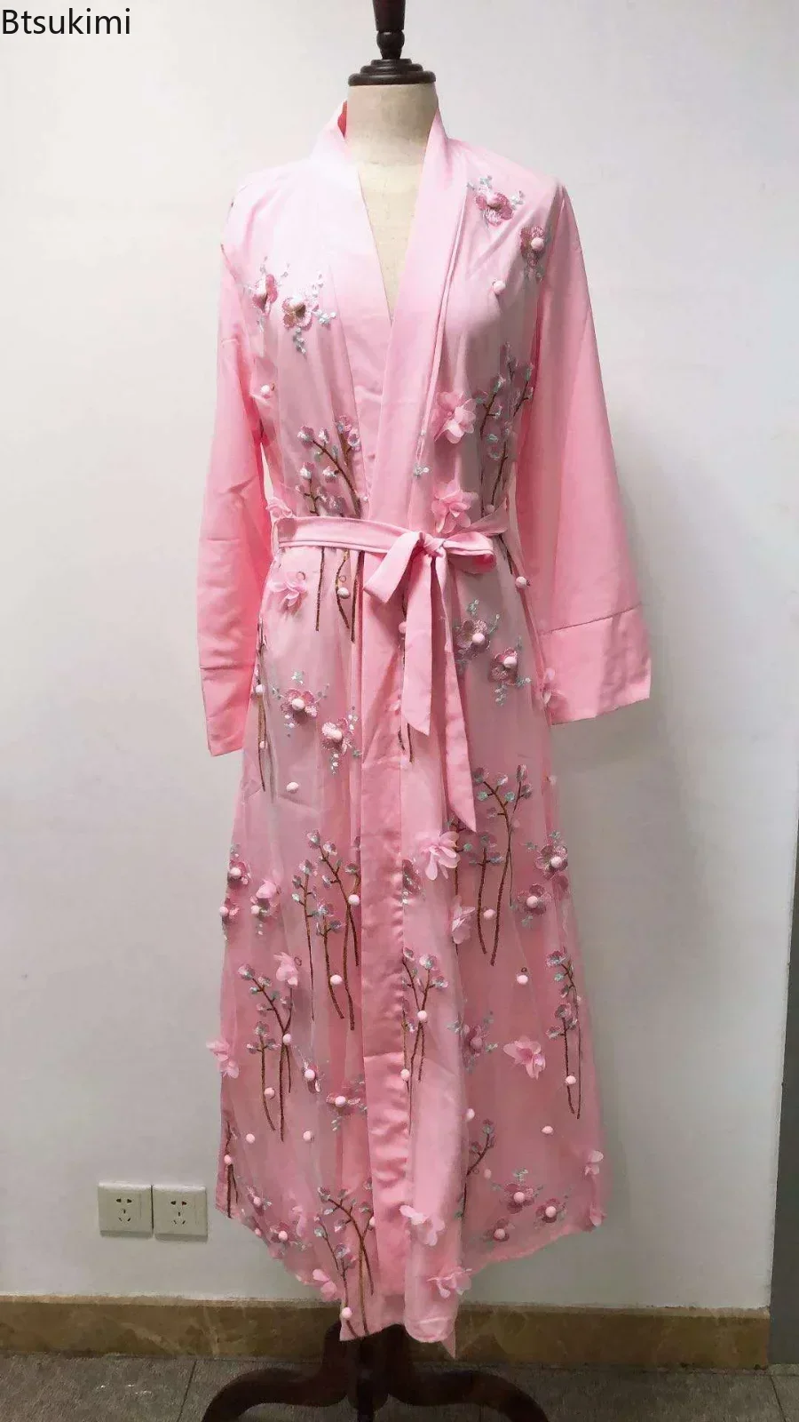 New 2026 Women's Fashion Muslim Dress Abayas for Women Abaya Dubai Turkey Clothing Kaftan Robe Longue Femme Musulmane Vestidos