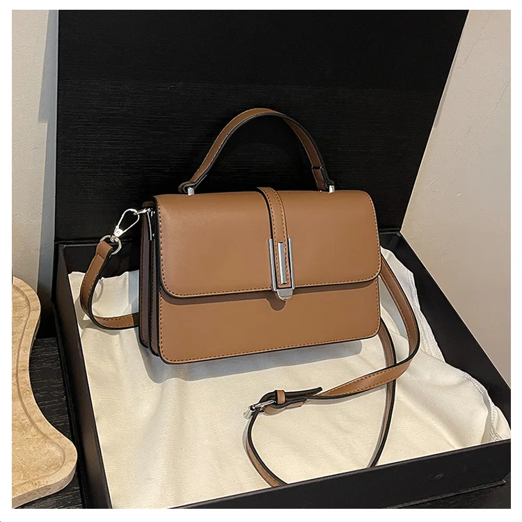 

New Fashionable One-shoulder Handbag, Niche Design Messenger Bag for Women, Simple, Fashionable and High-end Texture