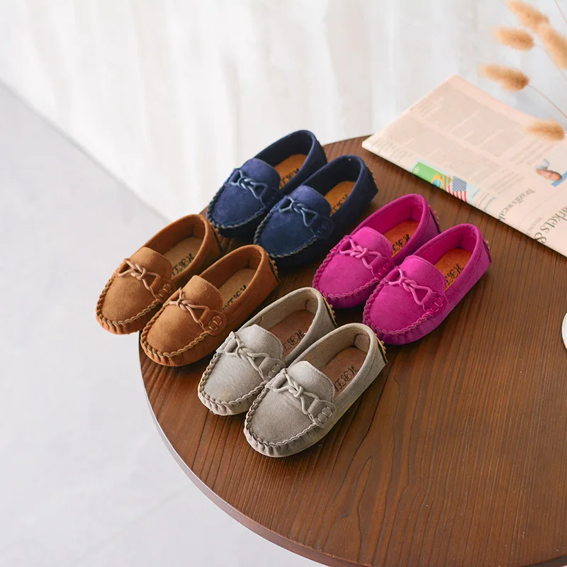 JGSHOWKITO-zapatos de cuero para niños y niñas, mocasines clásicos que combinan con todo, planos, a la moda