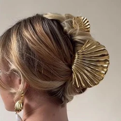 Fashion Gold Color Metal Shell Hair Claws Hairwear for Women Sweet Clip Crab Clamps Hair Clips Claw Clip Trendy Hair Accessories