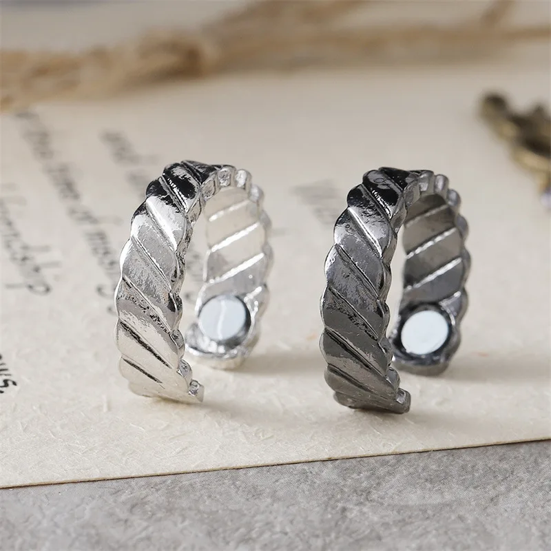 New retro small twill magnetic ring, fashionable, personalized and creative opening adjustable ring