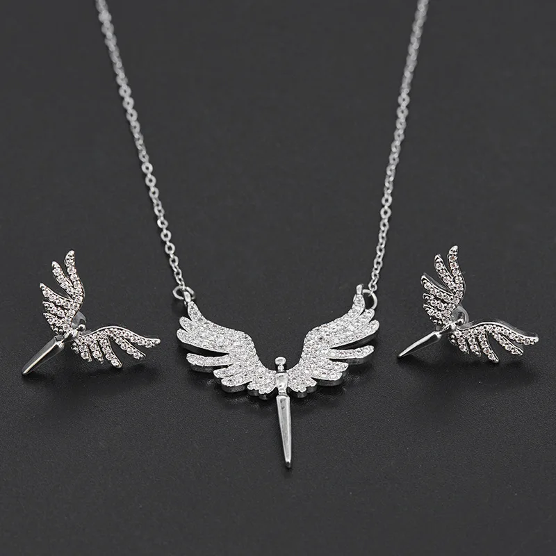 Niche Light Luxury Fashion Versatile Micro-embedded Angel Wings Necklace and Earrings Set Classic Retro Stainless Steel Jewelry