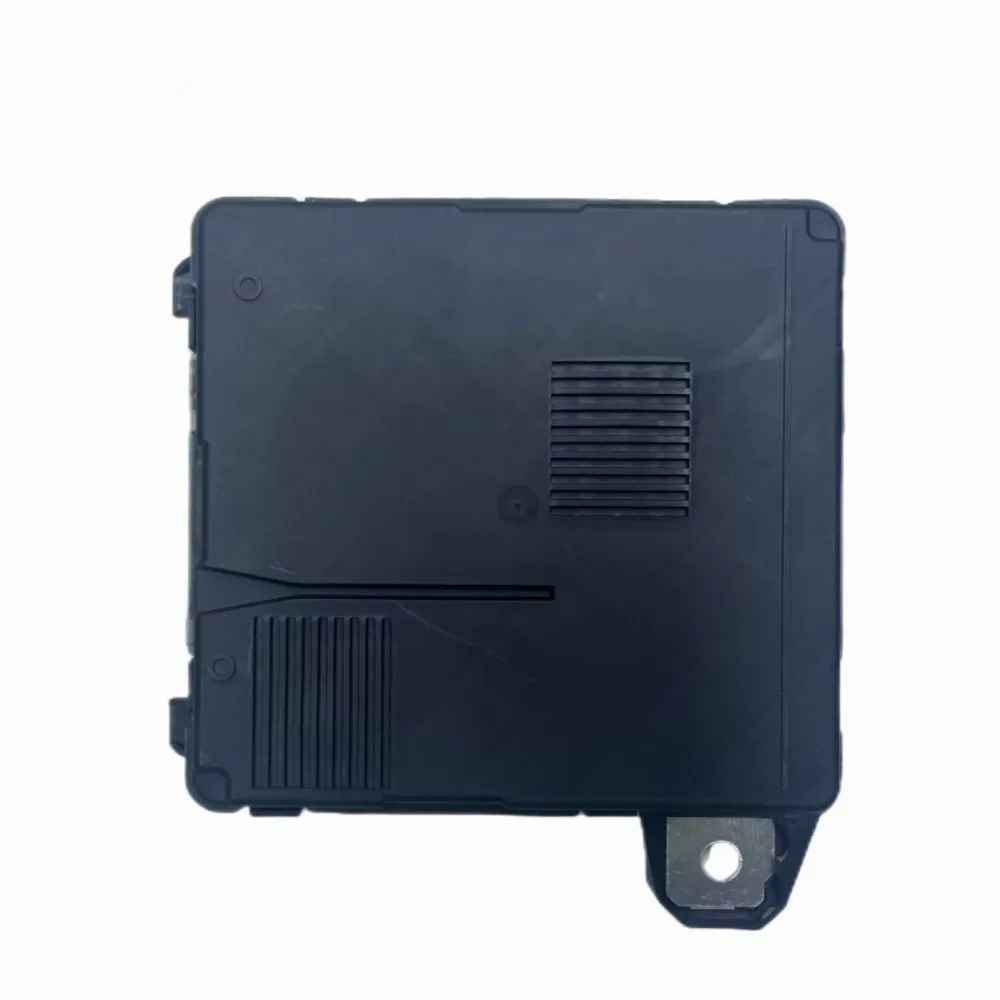 Brand New Engine Fuse Box 8200306032 8200306033 5118399300 8200262385 for Renault Megane II Scenic