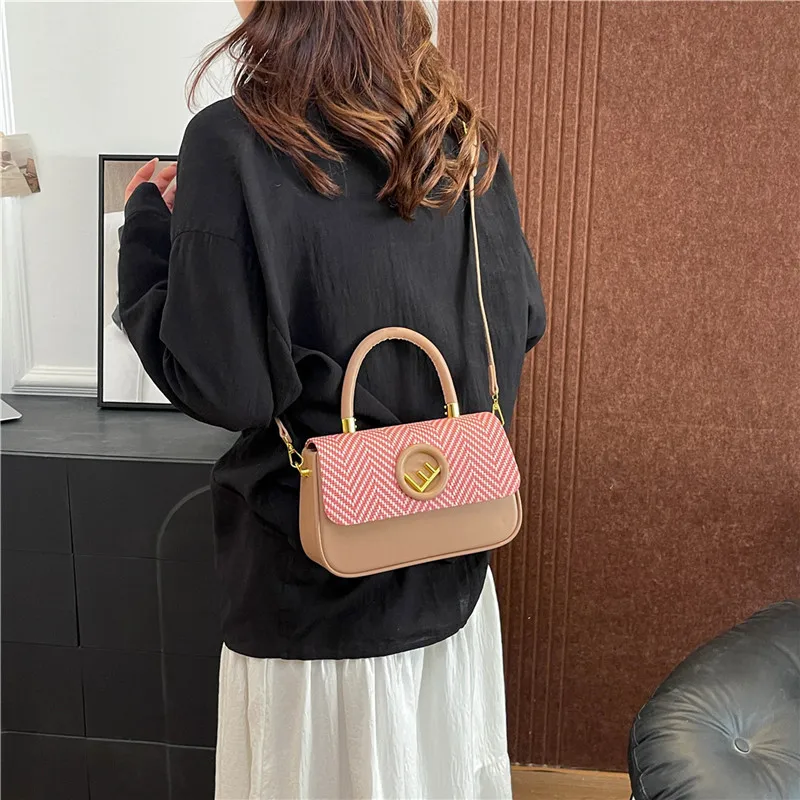 

Trend setting Shoulder Bag Perfect for Work Commute Travel Premium PU Material Lightweight Easy to Clean