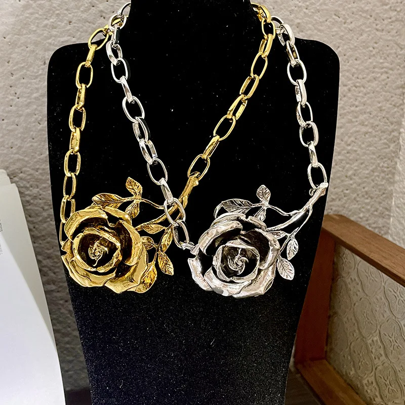 Vintage Exaggerated Metal Rose Flowers Pendant Necklace for Women Girls Thick Chain Choker Party Jewelry Fashion Accessories