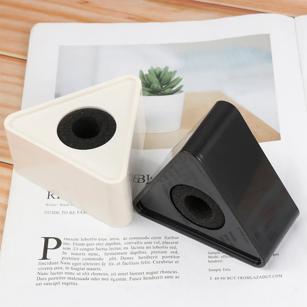 

4Pcs ABS Microphone Station Logo Triangle Shaped Creative Interview Mic Logo Flag for Professional Reporting Microphone Flag