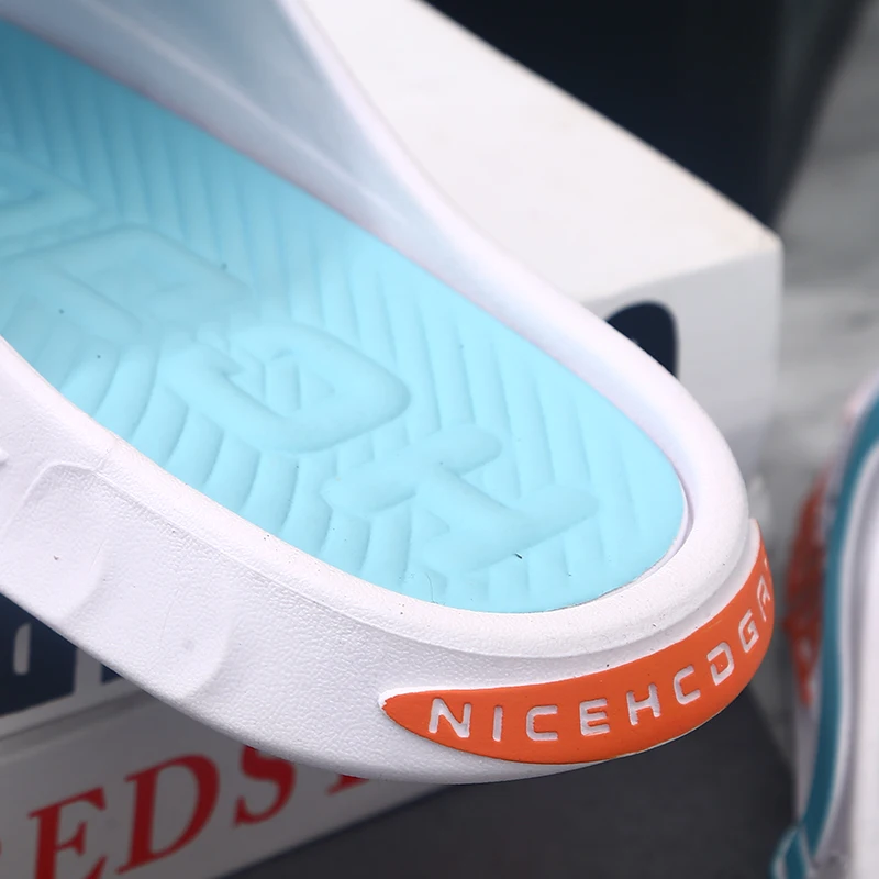 Sommer Herren Indoor Und Outdoor Modische Hausschuhe Rutschfeste Und Verschleißfeste Strandsandalen Weiche Sohlen Hause Rutschen