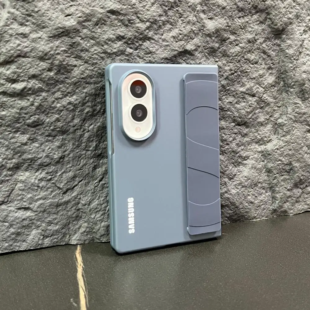 Flüssigsilikon-Armband-Handyhülle für Samsung Galaxy Z Fold 8Ultra Fold 8 7 6 5 4 3 Einfarbige Hartschalen-Schutzhülle aus PC – Detail 6