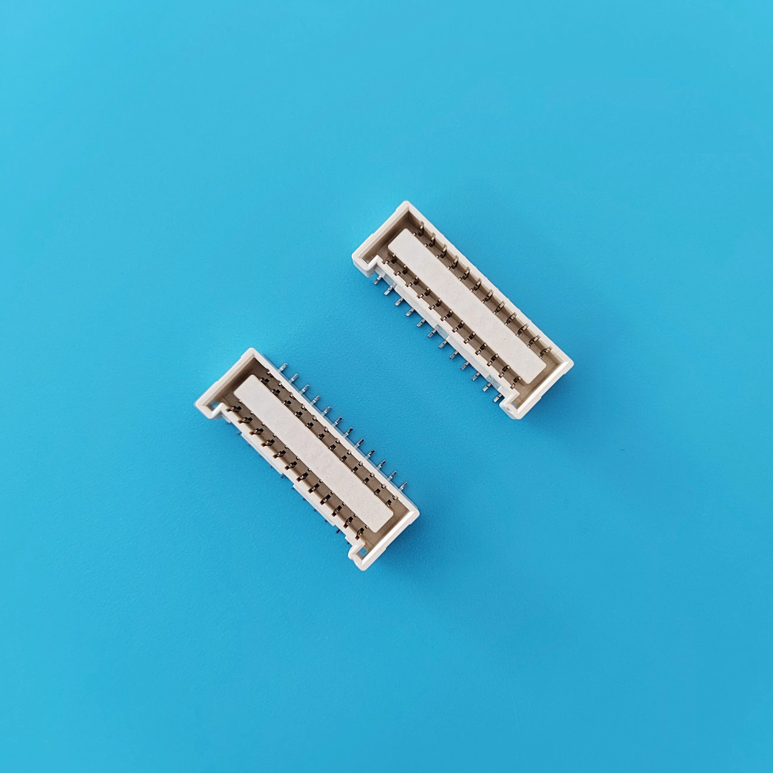 Альтернативы JST BM10B-ZPDSS, BM12B-ZPDSS, BM14B-ZPDSS, BM16B-ZPDSS, BM18B-ZPDSS, шаг 1,50 мм, SMD, вертикальный, двухрядный, тонна