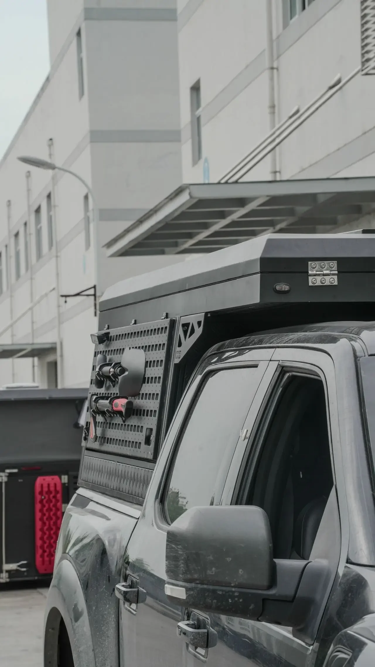 Aluminum Alloy Hard Top Truck Canopy Waterproof Camping Roof Tent Truck Roof Rack With Locking Function Model Ranger