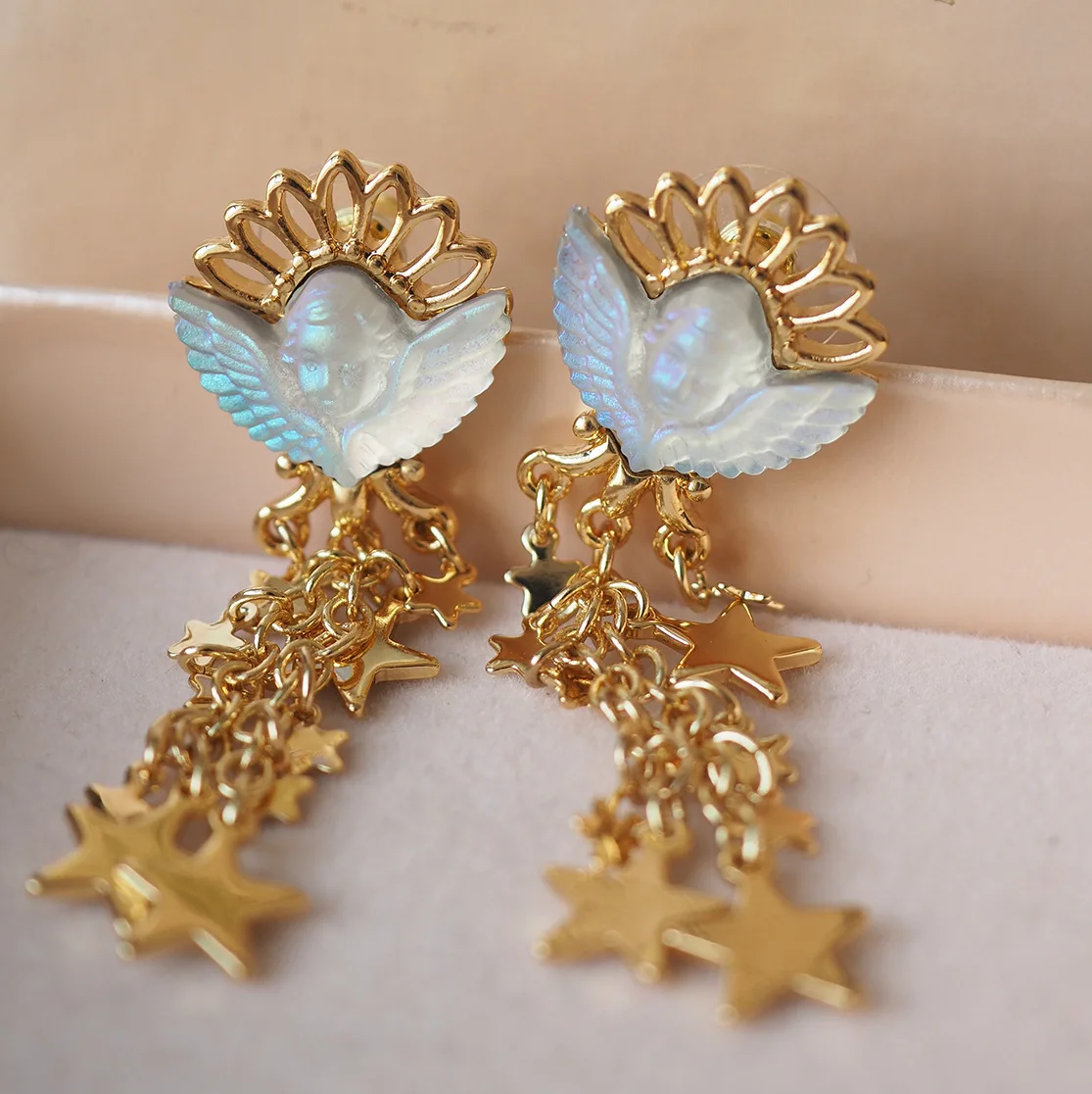 

Vintage Angel Meteor Tassel Earrings - Retro Stud Design