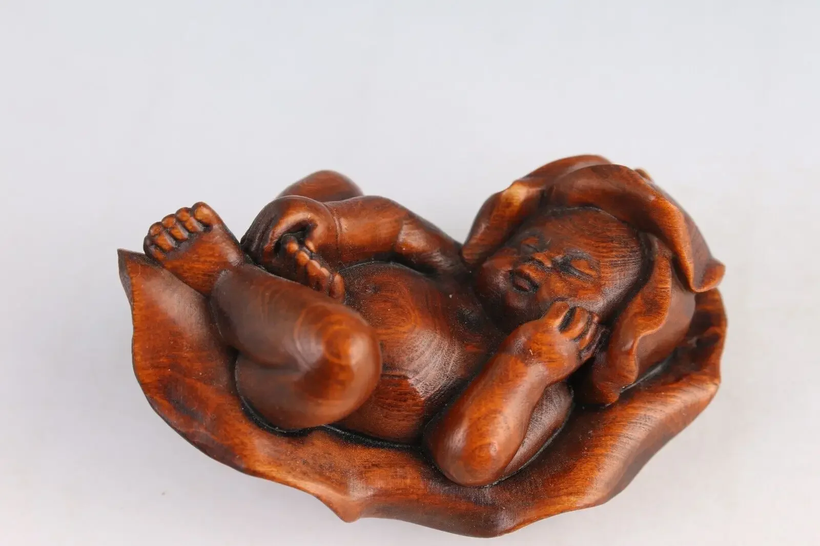 chinese boxwood hand carved favorite Figure statue netsuke collectable art