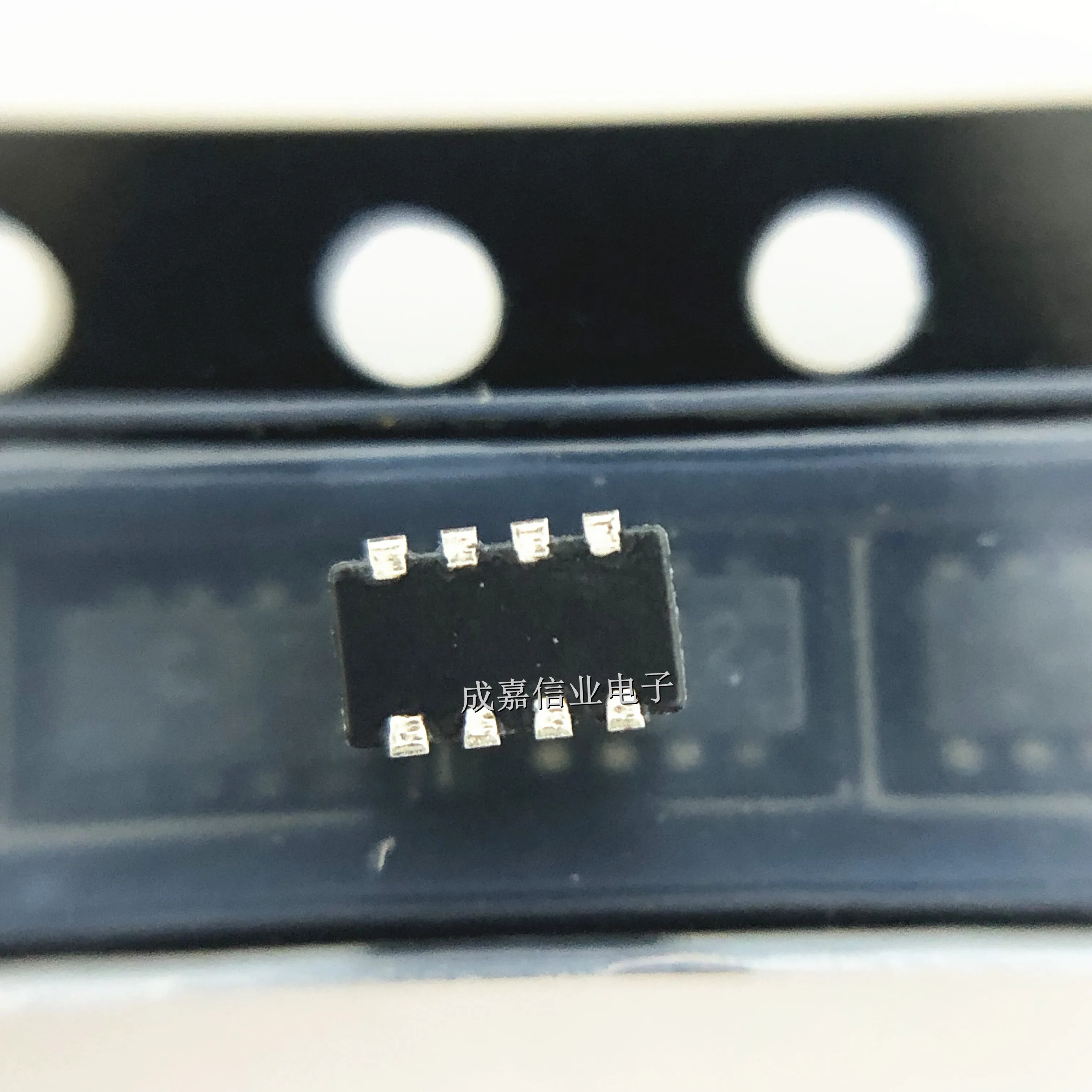 10pcs/Lot NTHD4P02FT1G ChipFET-8 MARKING;C3 P-Channel MOSFETs 20V 3A 200mOhms Operating Temperature:- 55 C-+ 150 C