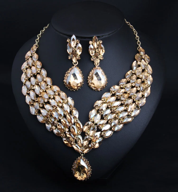 New style African earrings and necklace set - artificial crystal jewelry. Wedding accessories. Gift for your wife.