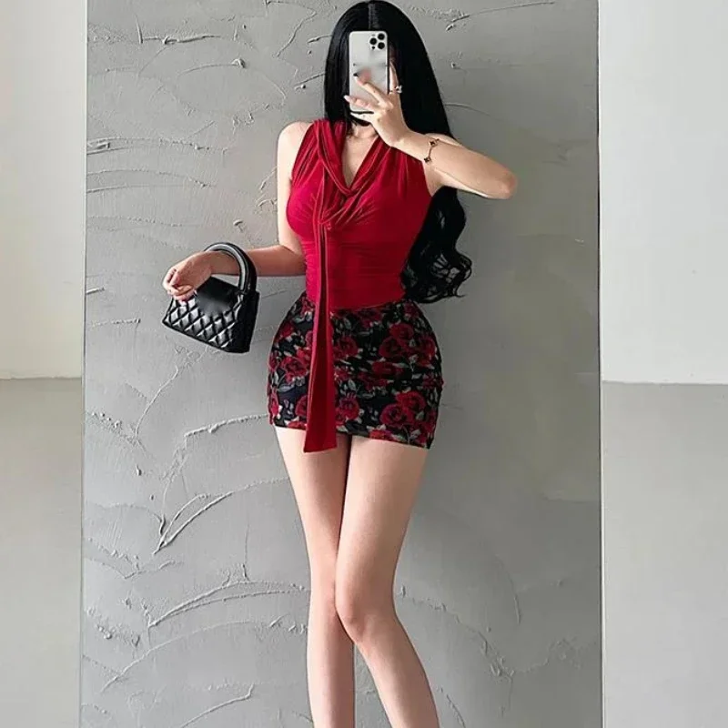 

Women's Summer New Retro Spicy Girl Sexy Rose Print Mesh Half Length Skirt High Waist Wrapped Hip A-line Short Skirt 2025