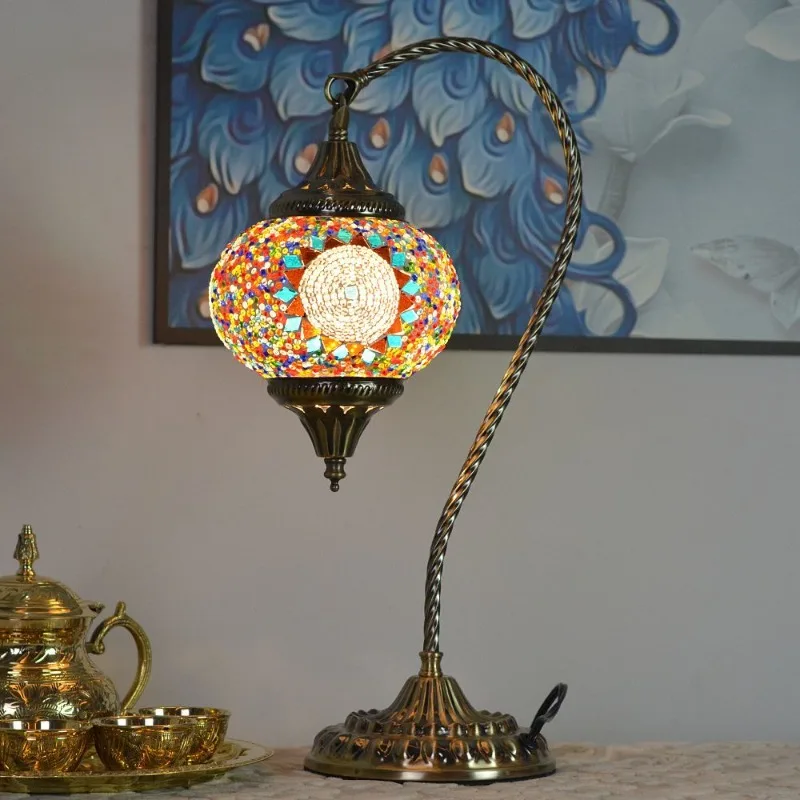 

Vintage romantic desk lamp bedroom study lamp cafe hotel homestay wrought iron table lamp