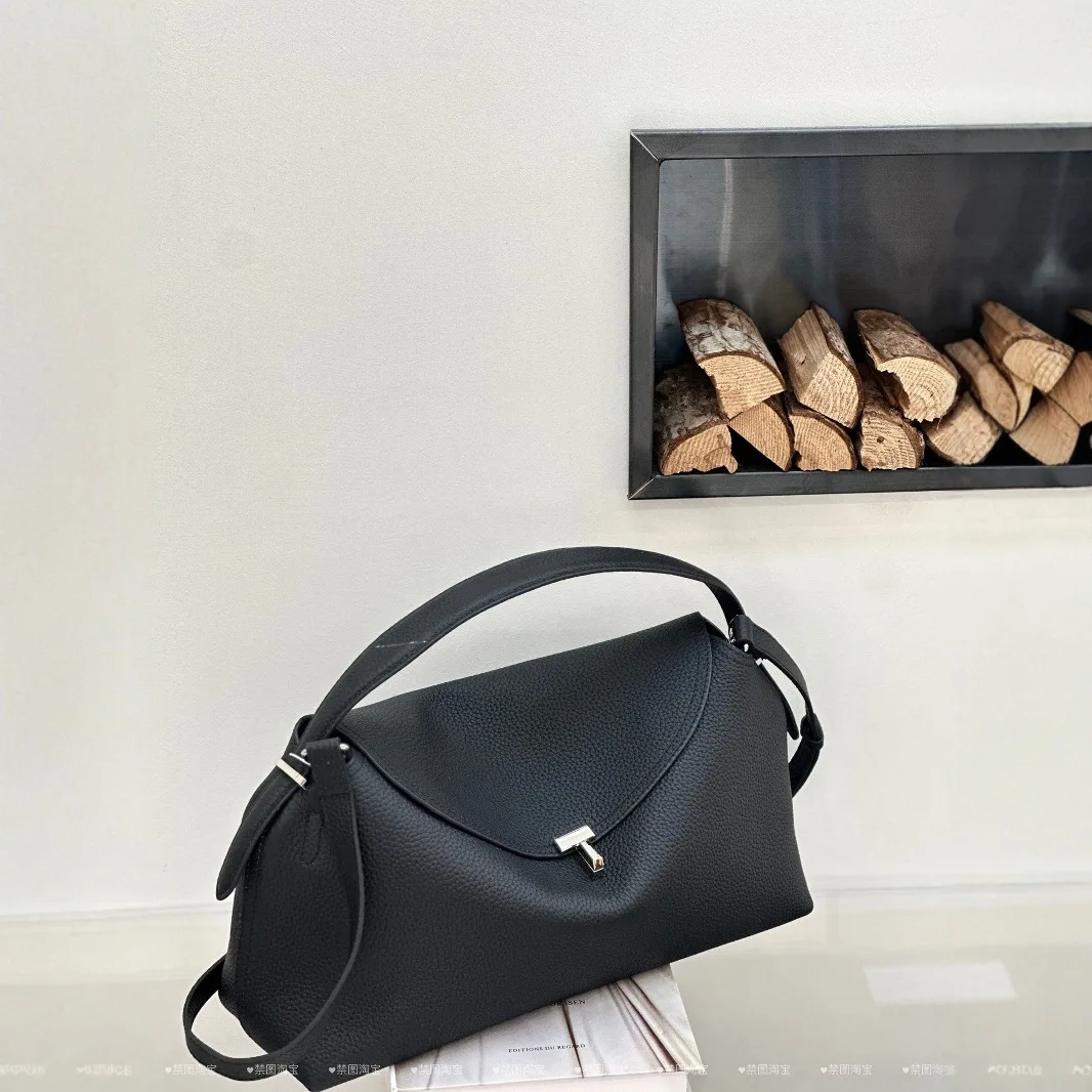 

2026 New Fashion Niche High-texture Commuter Bag First Layer Cowhide T-word Lock Large Capacity Shoulder Messenger Bag Women