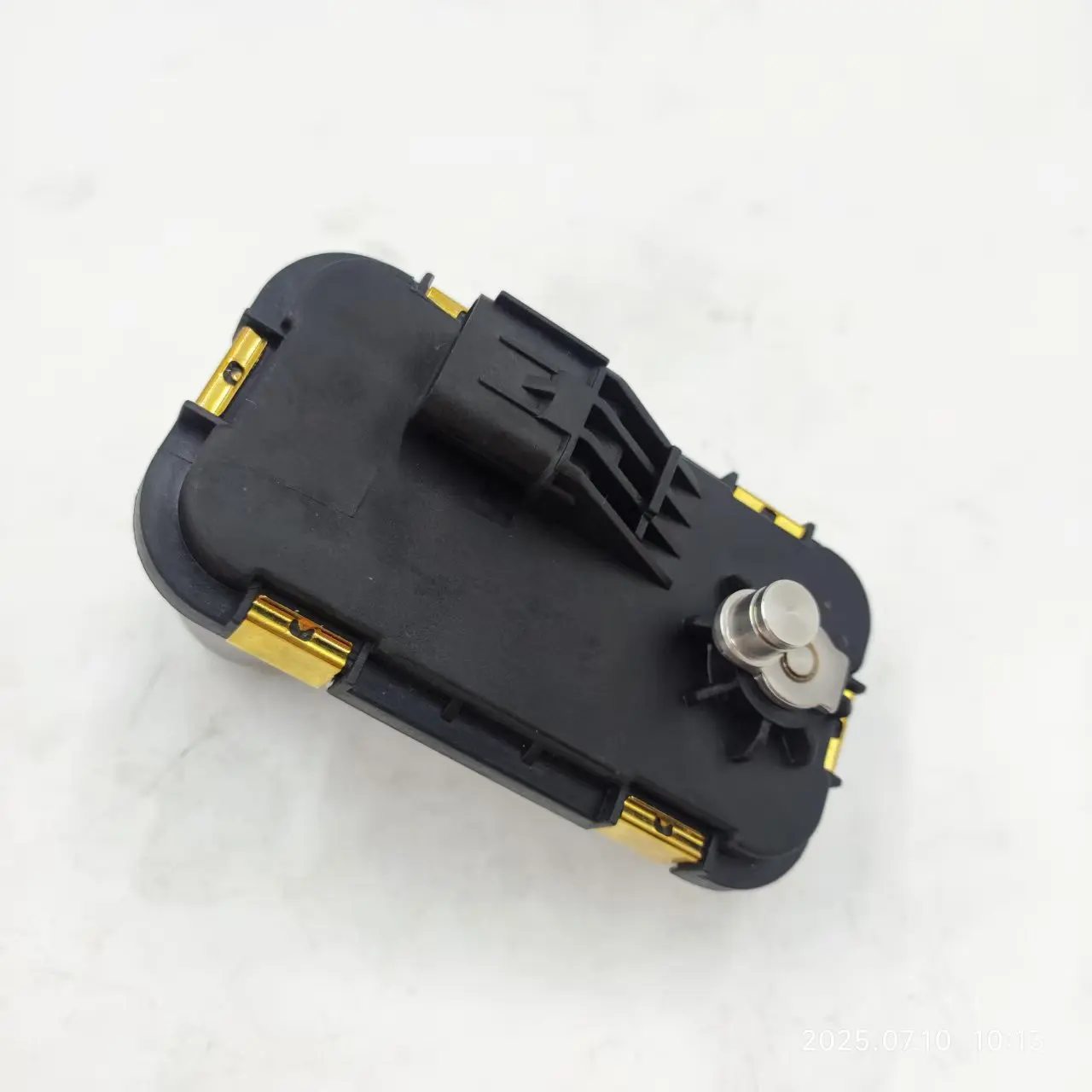Auto parts CS75 booster actuator solenoid valve 5900 210 7300