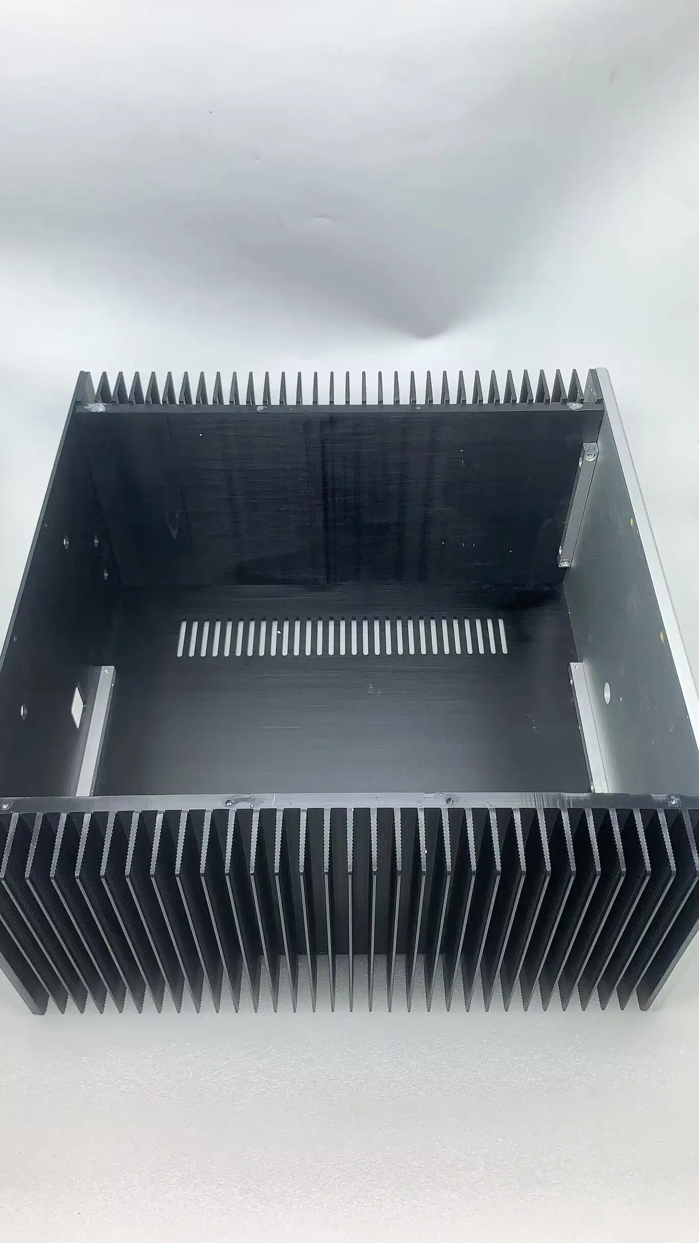 تمرير فئة كبيرة هيكل مكبر للصوت السلطة ، وجميع الألومنيوم ، لتقوم بها بنفسك الضميمة ، W430 * H200 * D300 ملم أو D400mm