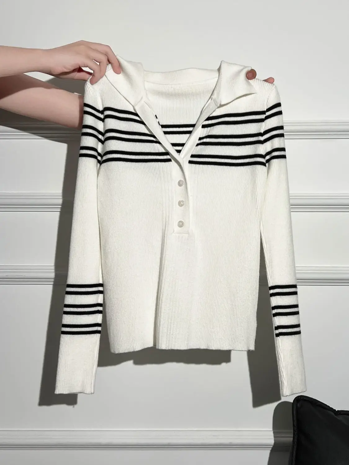 

Полосатая трикотажная нижняя рубашка с воротником-поло для женщин, осень 2022, новый облегающий мягкий восковой топ