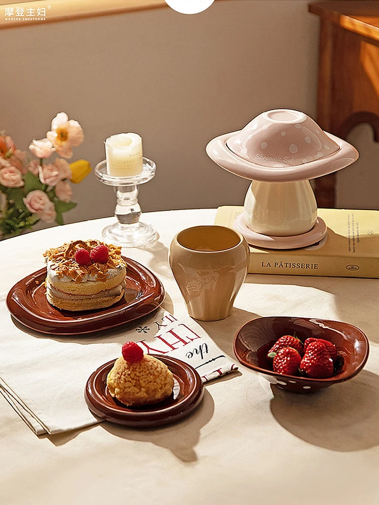 Cute Ceramic Mushroom Tableware Set for One 2025 New Arrival High-Aesthetic Pink Bowls Perfect Birthday Gift for Home Dining