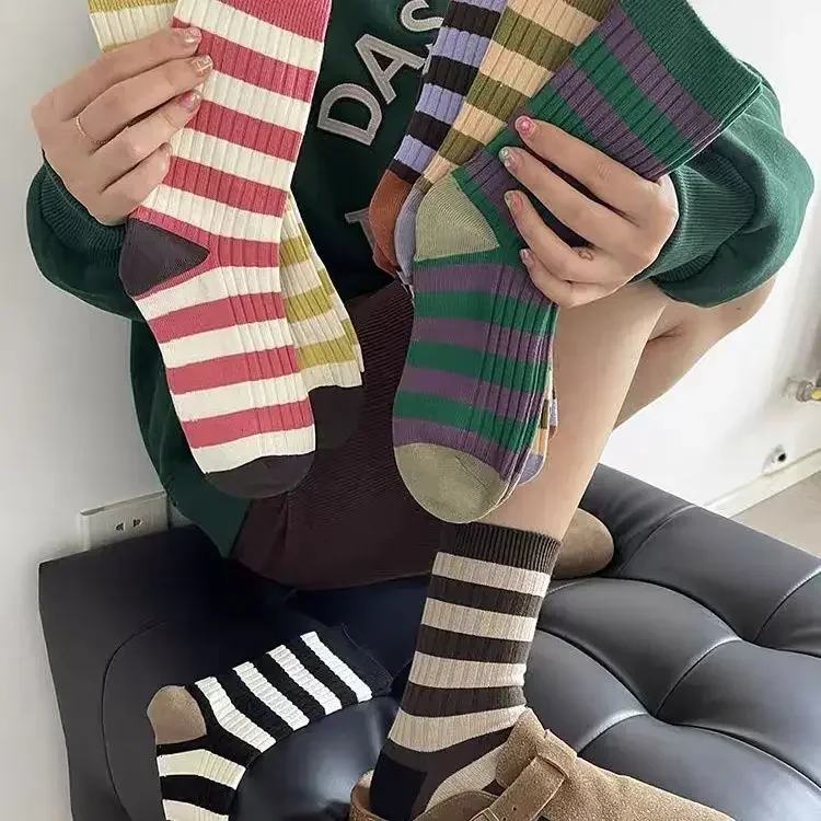 

1 Pairs Of Women's Retro Striped Socks Minimalist Style Sports Fashion Casual Cotton Breathable Korean Stockings Japanese Socken