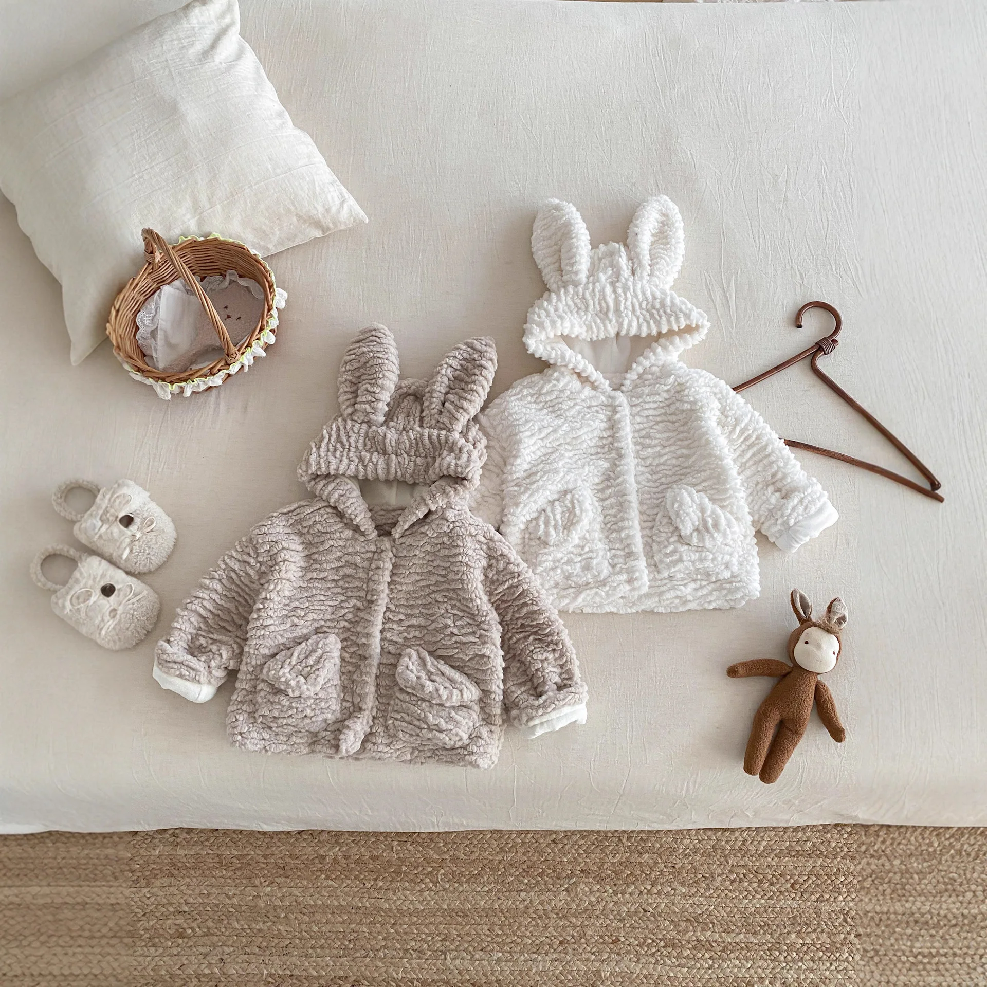 Baby Girl Winter Hooded Coat Cute Bunny Ear Soft Fleece Plush Jacket Thick Warm Toddler Kids Thick Outerwear