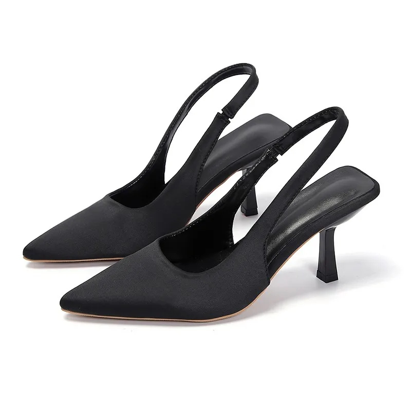 2026 Frühling und Sommer Neue Bequeme Zehenfreie Römische Sandalen Modische Riemen-Damenschuhe
