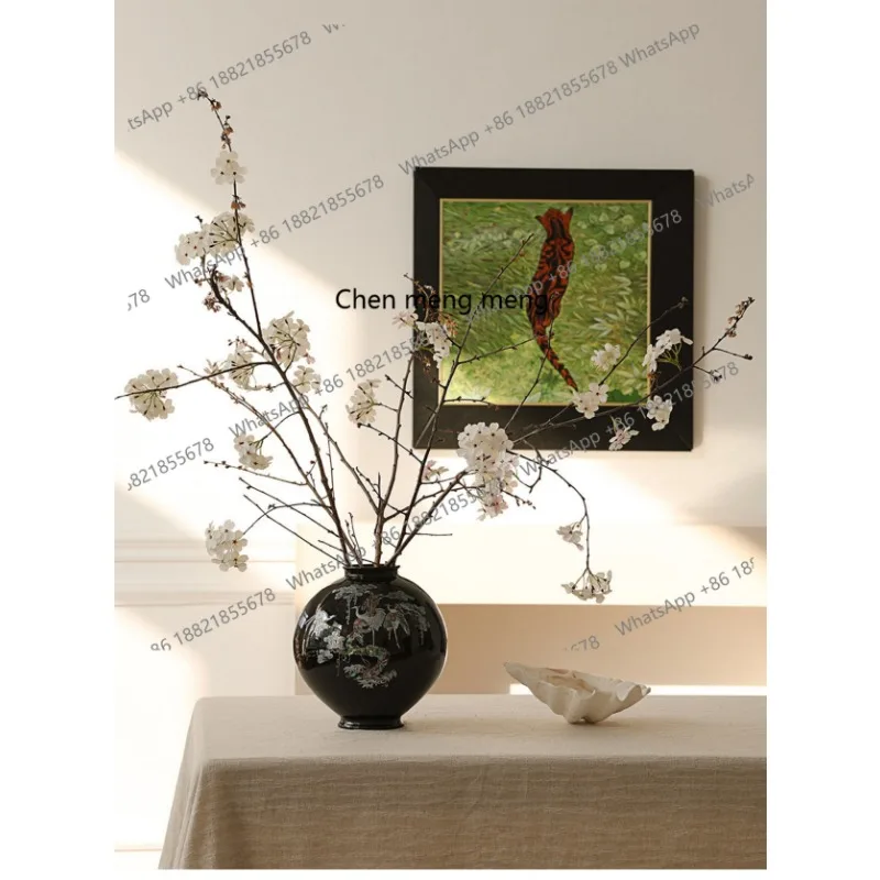 Nuodian vase 