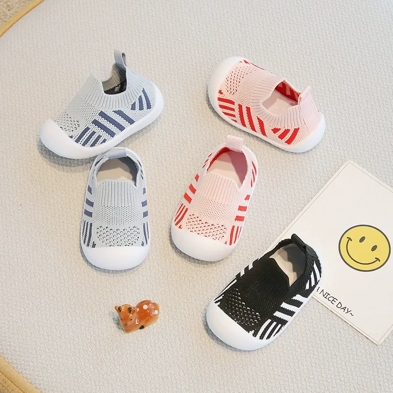 

2025 New Indoor Shoes for Children Aged 1-3, Fashionable Baby Walking Shoes Baby Boy Shoes Newborn Toddler Shoes