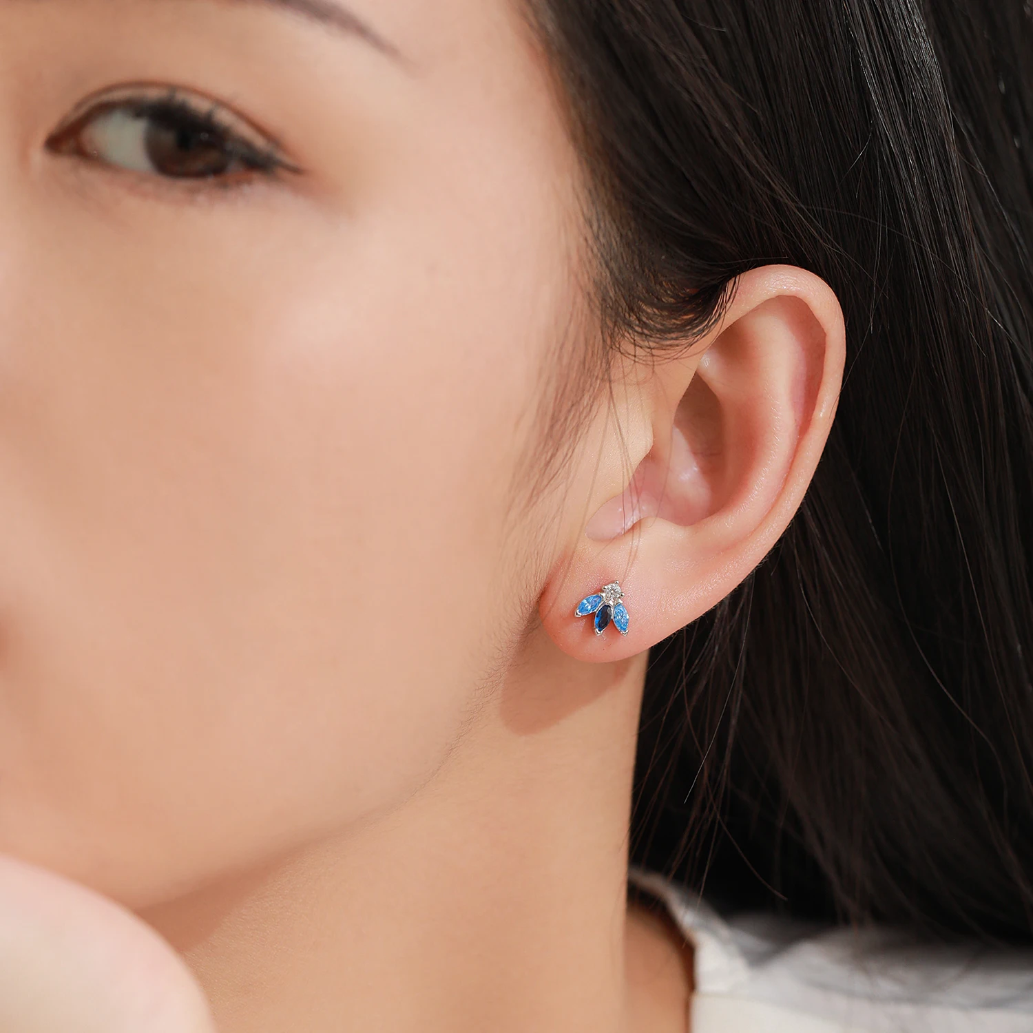 Ailmay 925 Sterling Silver Fashion Blue Horse Eye Zircon Stud Earrings for Women Geometric New Model Fine Jewelry