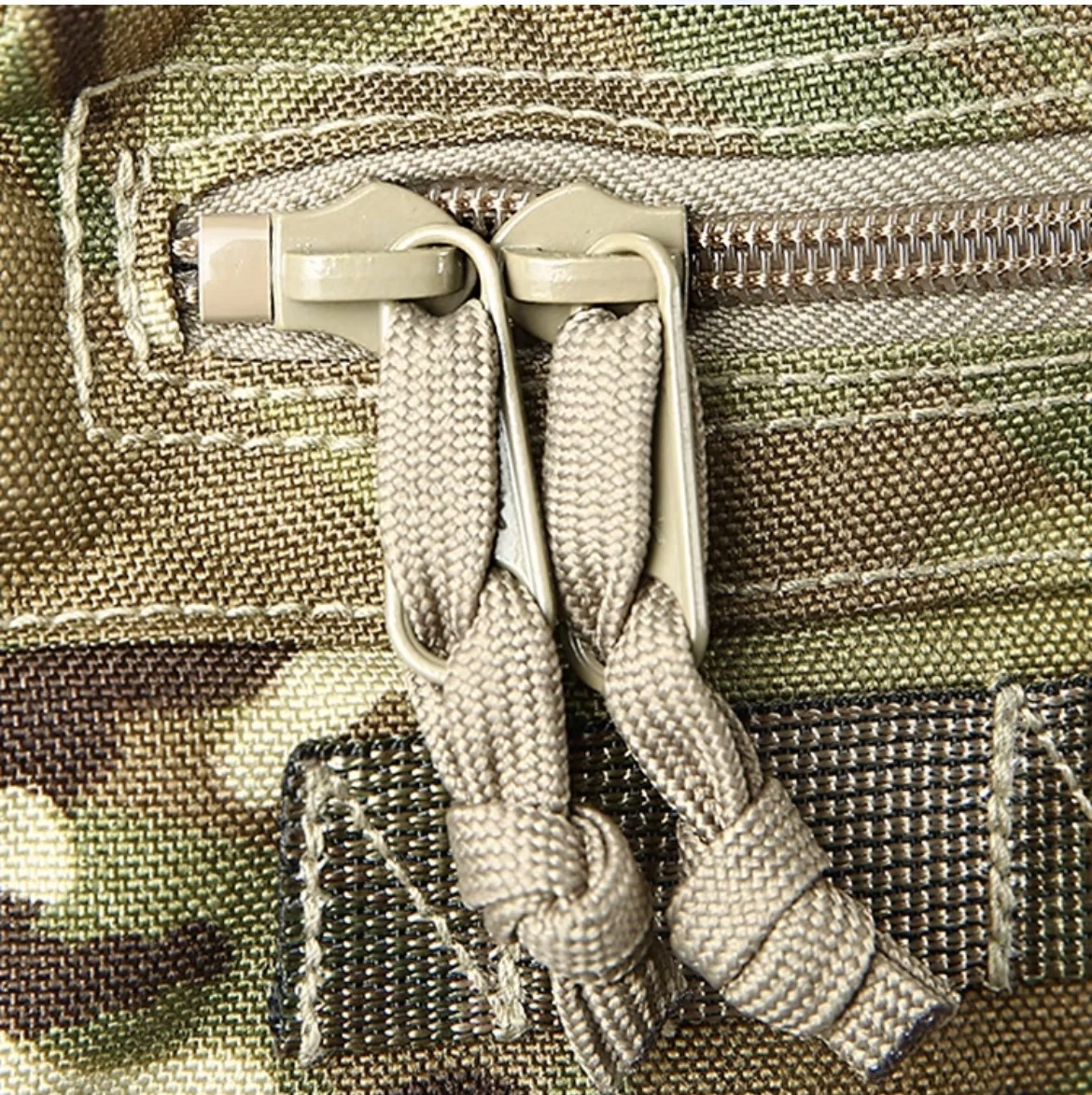 Camouflage survival kit First aid kit Tactical portable backpack