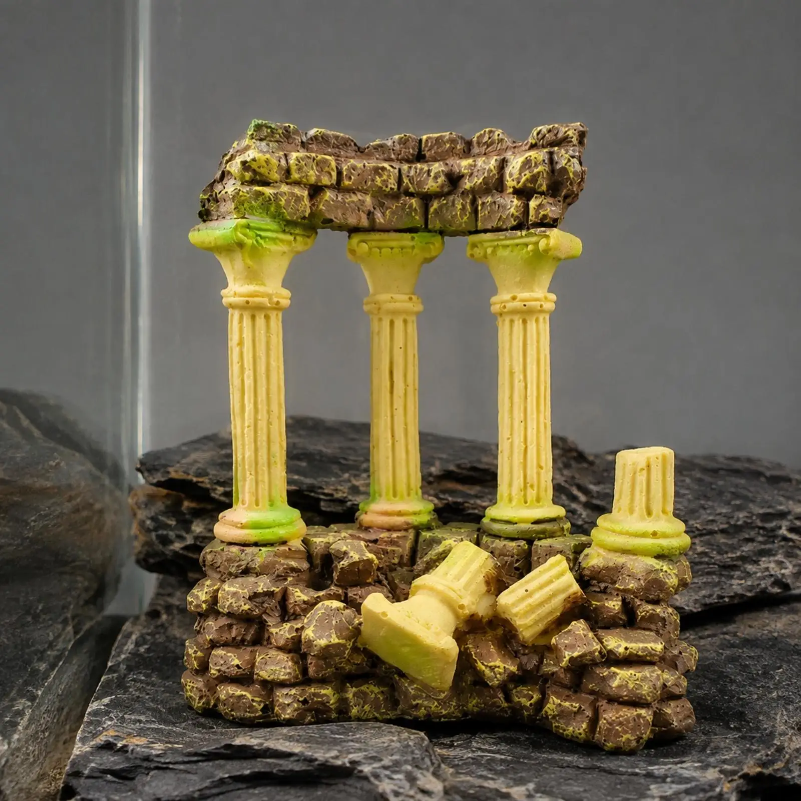 Roman Column Ruin Ornament Decorative Freestanding Terrarium Landscape Feature Reptile Exploration Ornament with Columns