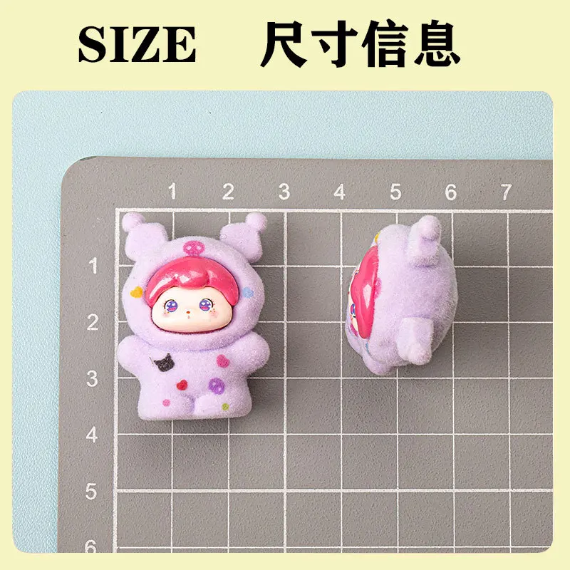 อะนิเมะยอดนิยม Sanrio Miniature เครื่องประดับรูปน่ารักเรซิ่นทําด้วยมือ DIY พวงกุญแจสนุกเดสก์ท็อปตกแต่งคอนโซลกลางรถ Charms