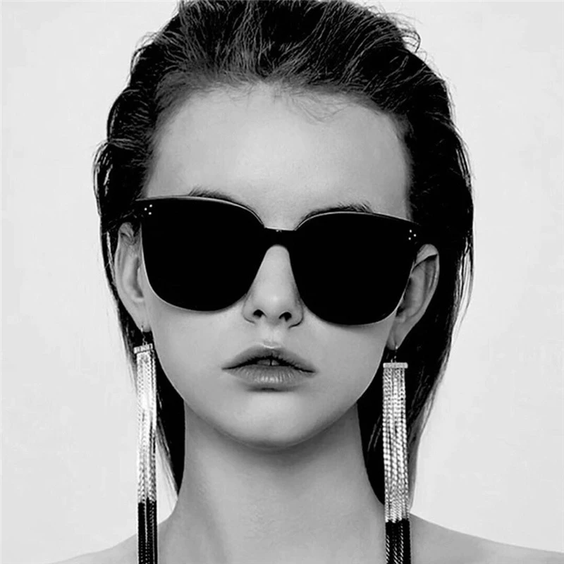 Sunglasses Female Summer Sunscreen Anti-UV Retro Driving Sunscreen Sun Glasses Classic Black Square Leisure Travel Sun Eyewear