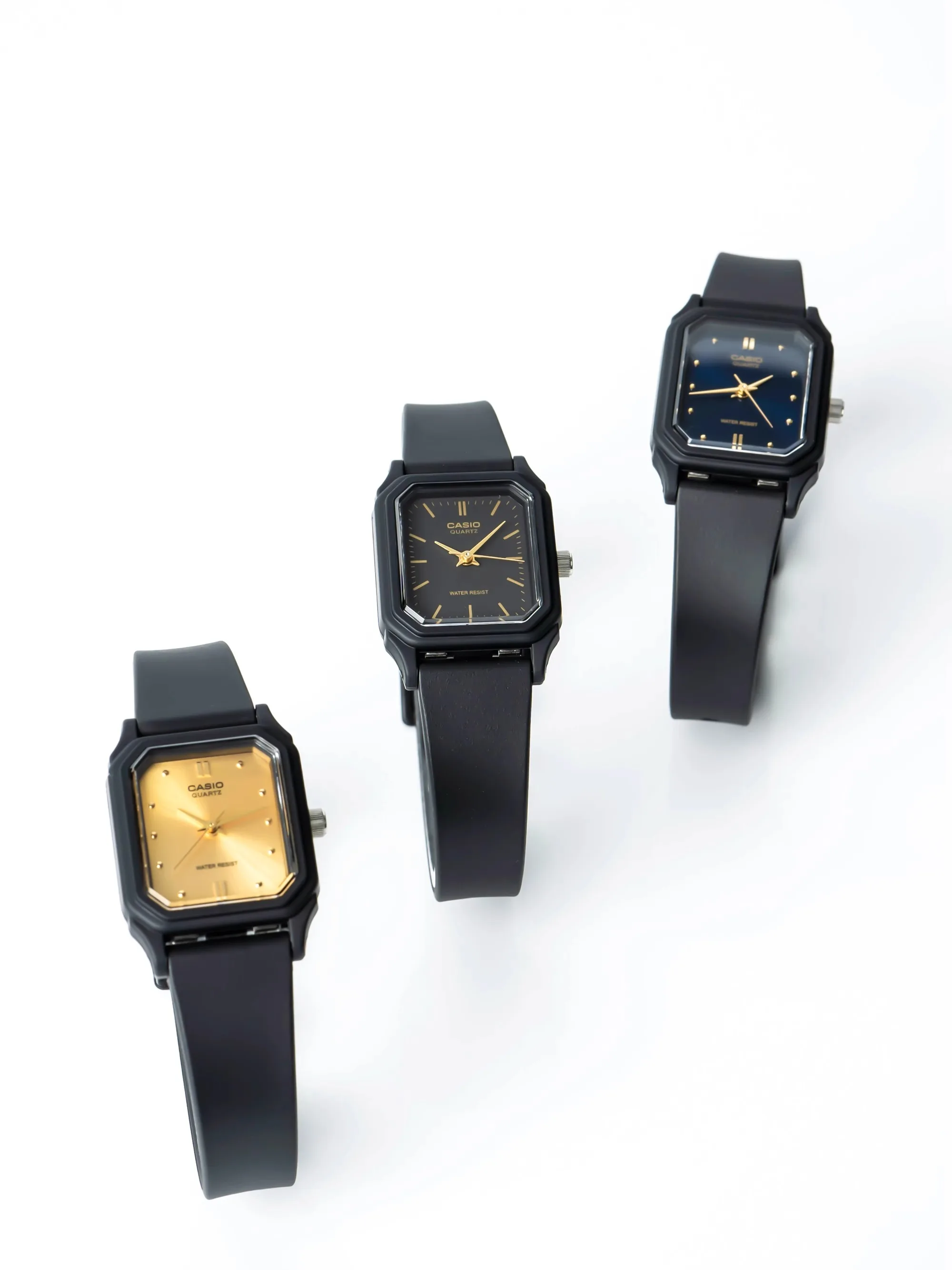 ساعة كاسيو المربعة: تصميم كلاسيكي مدمج ورجعي للطلاب تتميز بساعة كوارتز بسيطة وأنيقة للرجال