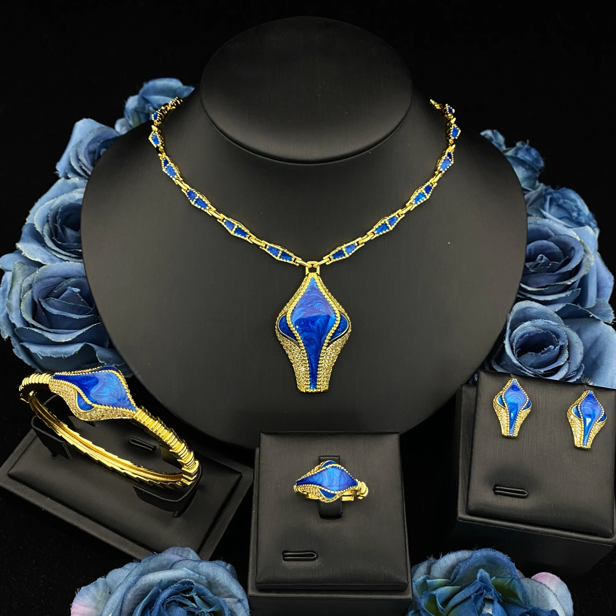 

Falair 4Pcs Set Gold Plated Snake Head Zircon Jewelry - Sparkling Necklace Bracelet Ring Earrings Fashion Gift for Women