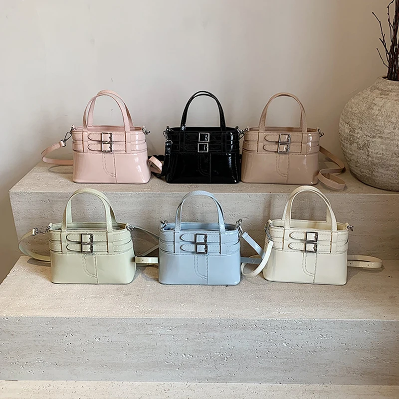 

Women Patent Leather Cross body Bag Solid Color Glossy Commute Bucket Bags American Casual Fashion Retro Female Handbag