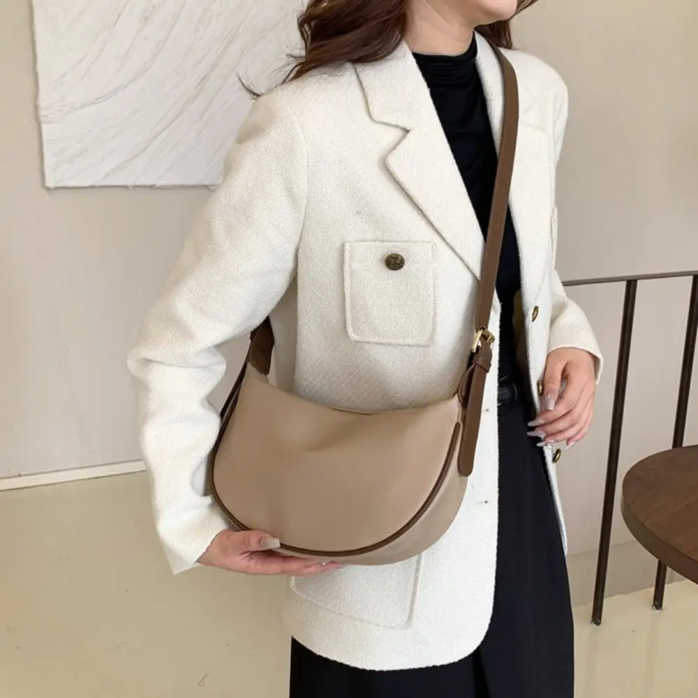 

Solid Color Vintage Crossbody Bags Adjustable Strap Korean Style PU Leather Shoulder Bag Large Capacity Zipper