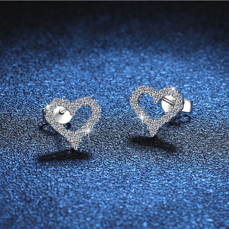 S925 Pure Silver Earrings with Full Diamonds, D Color Moissanite, T Brand Same Design Heart-shaped Luxury Fashion 1 Carat Moissa