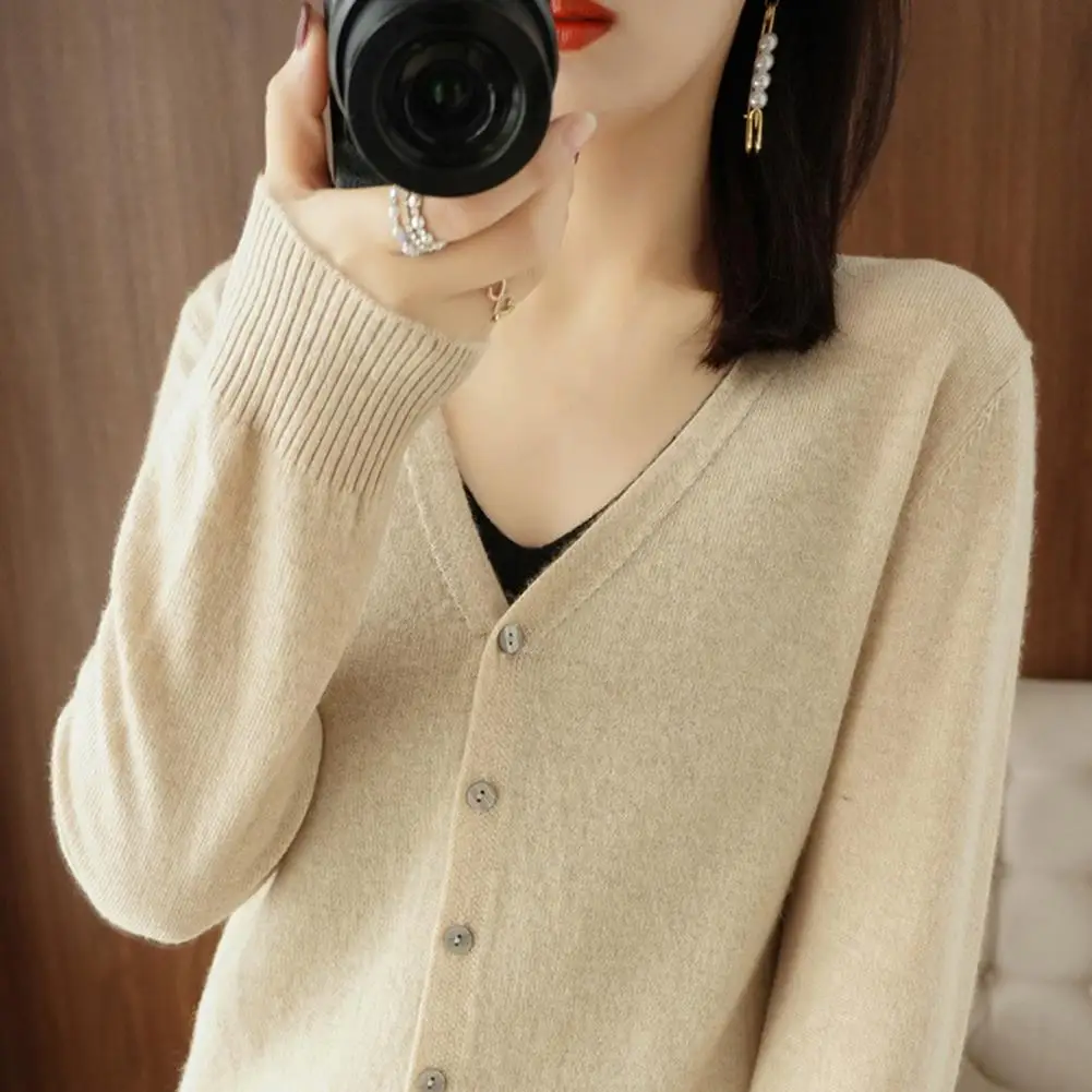 Comfortable Cardigan Stylish V-neck Knitting Cardigan with Ribbed Cuffs Single Breasted Design Spring Summer Knitwear for Women