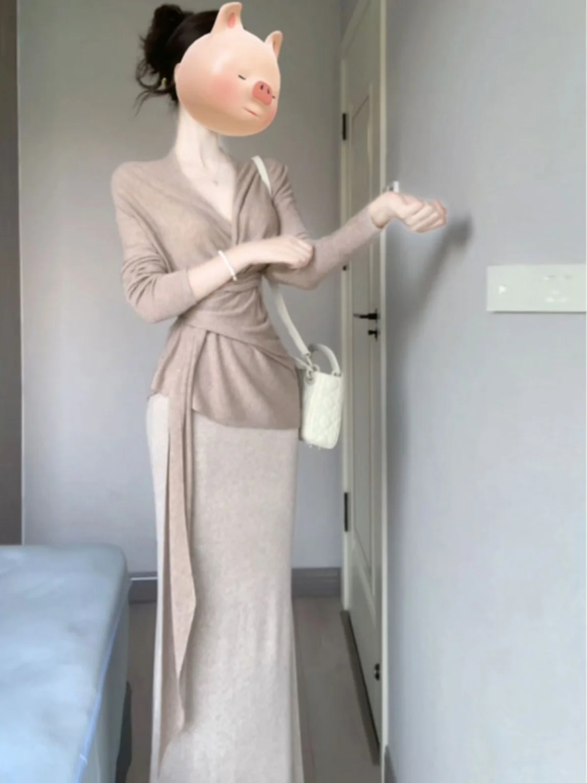 

Korean Style Knitted Set Unique Beautiful Half Skirt Two Piece Suite Spring Fashion Women's Comfortable Cotton V Neck Long Sl...