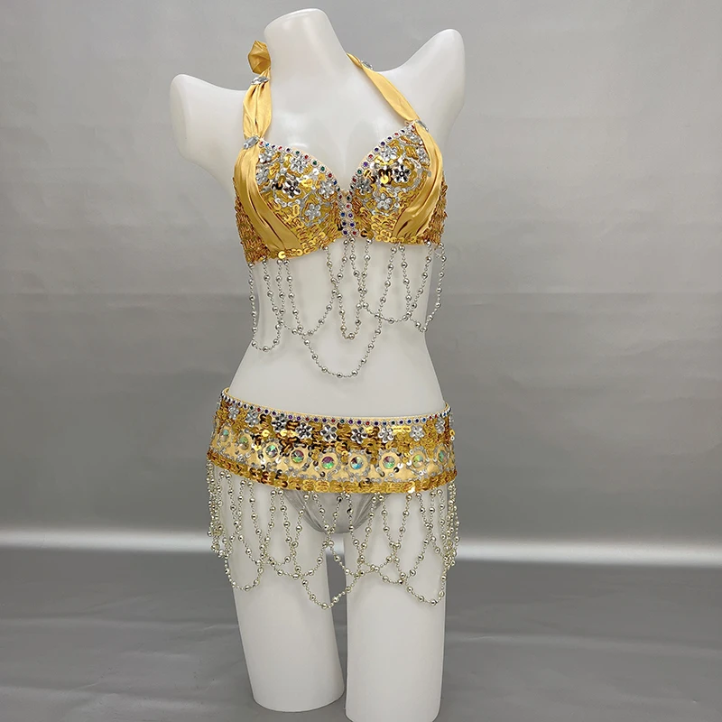 Nowe damskie kostiumy do tańca brzucha Bellydance biustonosz z koralikami zestaw pasków nocny strój do tańca karnawałowy strój do tańca brzucha stroje wydajność