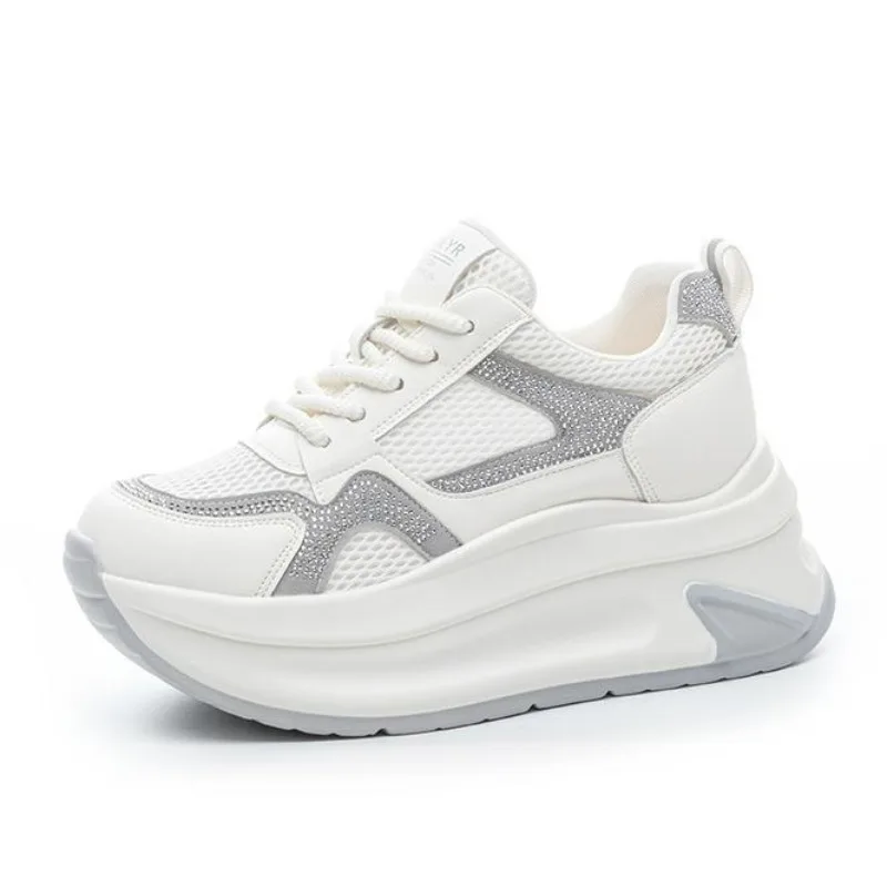 

Популярная обувь для пожилых людей, новинка 2023 года, лето 2023, универсальная дышащая женская обувь с сеткой, повседневная спортивная обувь с толстой подошвой и внутренней высотой