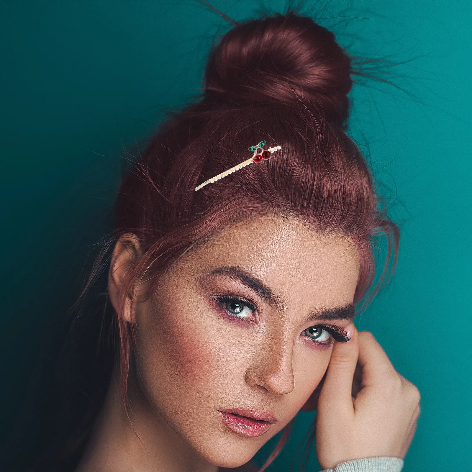 

Chic Cherry Hair Clip Rhinestone Side Hairpin Cute Female Wear Metal Barrette Elegant Decoration Trendy Small Accessory