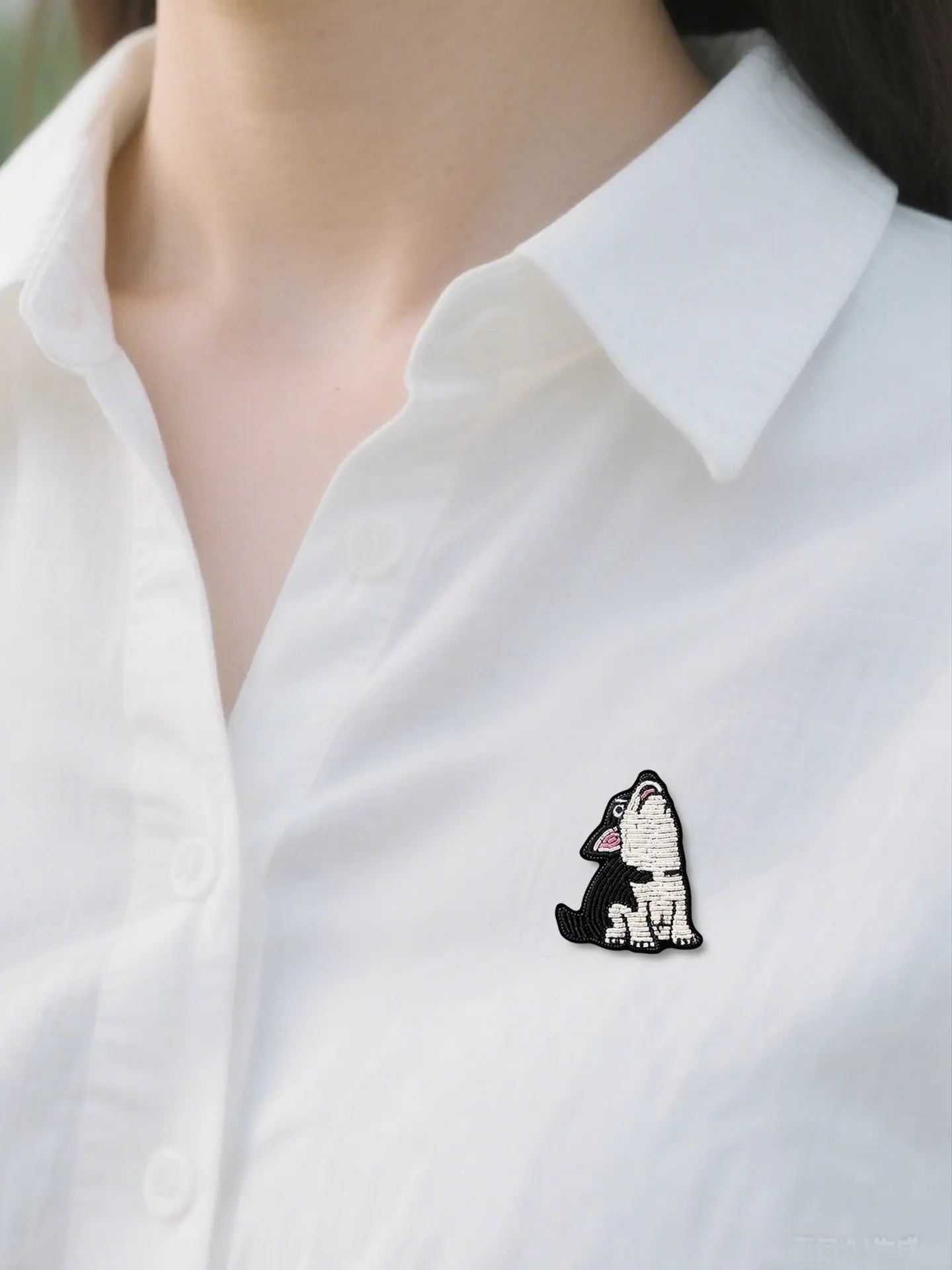 

Hand-embroidered Husky puppy brooch, delicate pin, unique trendy accessory for clothes, hats, and bags