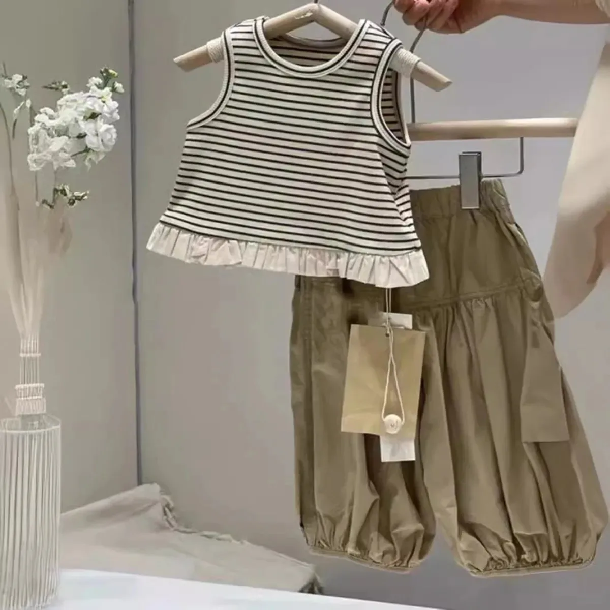 

Girls' summer outfit set 2025 new style children's stylish striped vest pants 2-piece set for baby