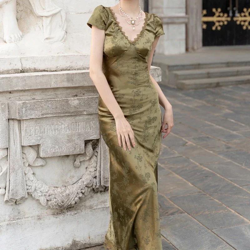 Zielona satynowa seksowna sukienka damska letnia Spaghetti paski sukienki imprezowe z odkrytymi plecami damskie żakardowe dekolt w serek Harsuku odzież