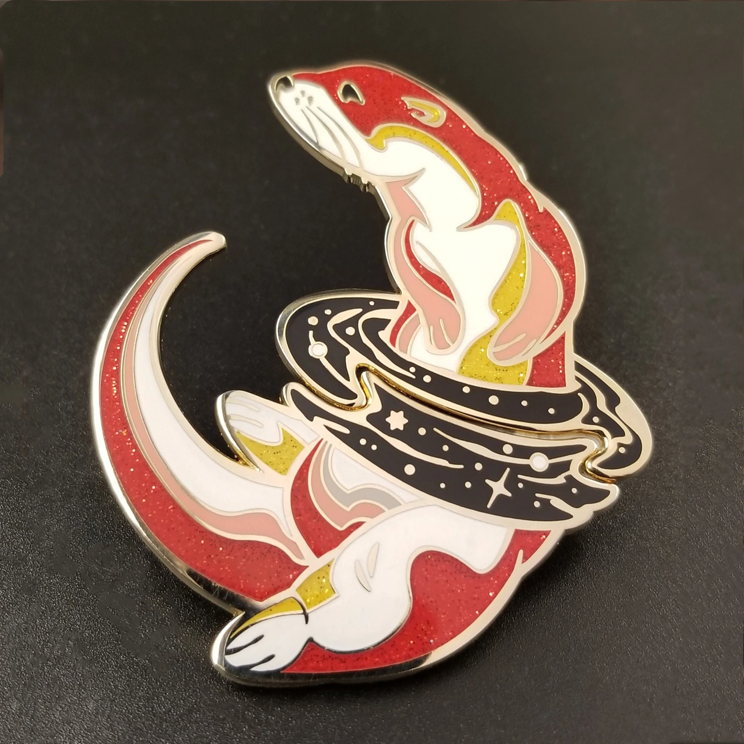 Kawaii Otter Hard Enamel Pin Glitter Galaxy Planet Red Otter Cartoon Animal Brooch Fashion Lapel Backpack Pin Jewelry Decor Gift