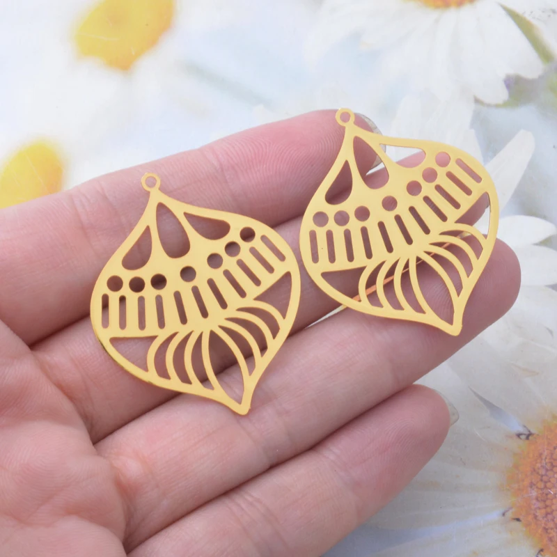 30 Stück AB7920 Messing Filigran Ohrringe mit geometrischem Hohldesign, bunte goldene Anhänger für DIY-Schmuckherstellung – Detail 11